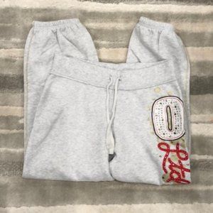 Girls gray/red capri joggers